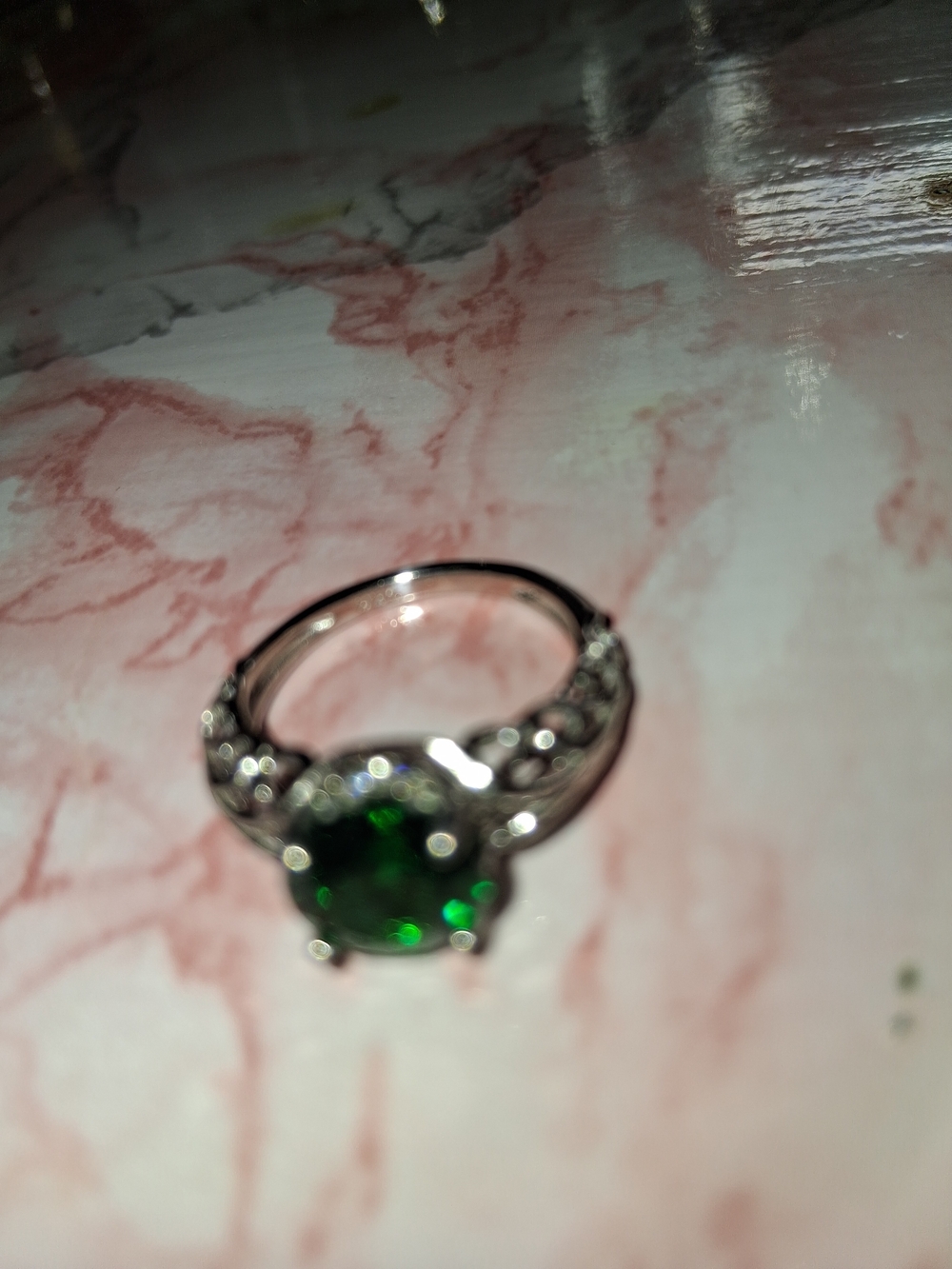 Source Unknown Sterling Silver Ring with Deep Green Center Stone
